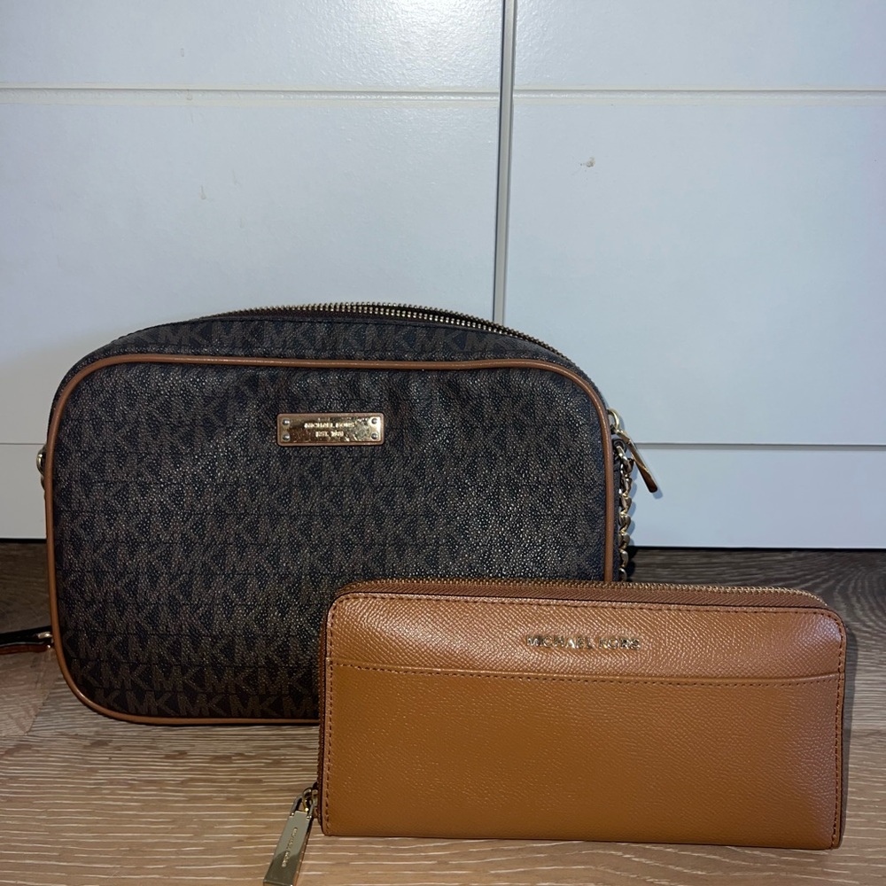 Michael Kors Black and Tan Bag and Wallet Set
